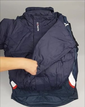 Фотография  972 - Куртки СПОРТ СТОК дети#10 кг , Лот№ 2641 оптом в Магадане и Магаданской области