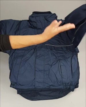 Фотография  422 - Куртки СПОРТ СТОК дети#10 кг , Лот№ 2642 оптом в Магадане и Магаданской области