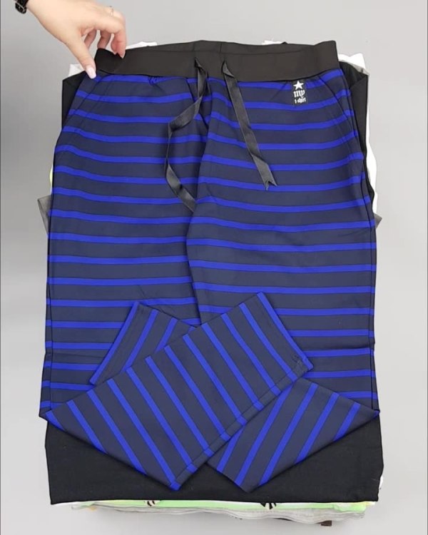 Фотография  559 - CIRCUS mix #11,8 кг, ЛОТ №4284 оптом в Магадане и Магаданской области