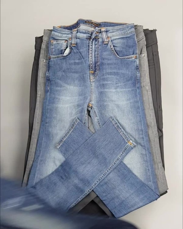 Фотография  332 - Джинсы Италия#20 шт, ЛОТ №4303 оптом в Магадане и Магаданской области