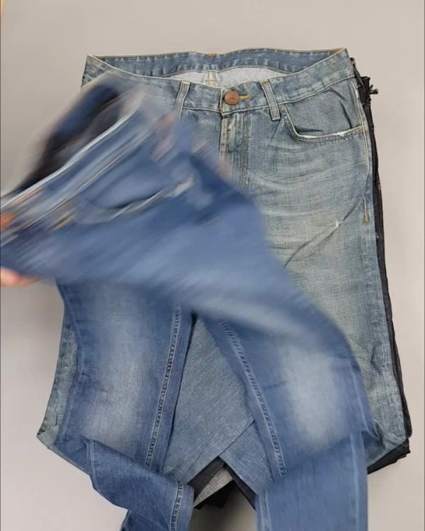 Фотография  402 - Джинсы Италия#20 шт, ЛОТ №4304 оптом в Магадане и Магаданской области