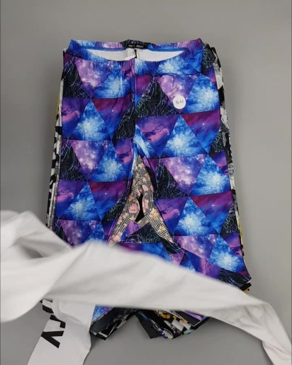 Фотография  313 - Лосины CIRCUS #6,4 кг, ЛОТ №4325 оптом в Магадане и Магаданской области