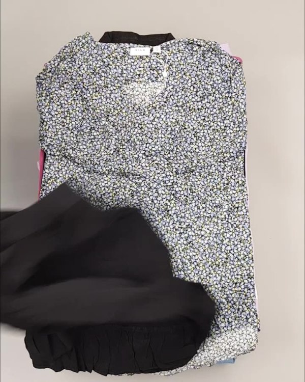 Фотография  891 - VILA Summer mix#15 кг, ЛОТ №4357 оптом в Магадане и Магаданской области