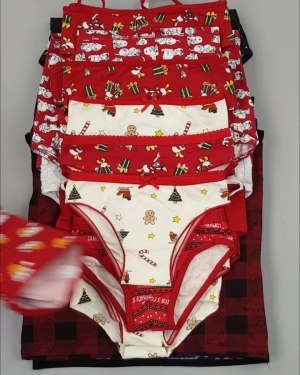 Фотография  891 - Нижнее белье CALZEDONIA дети#40 шт, ЛОТ №4445 оптом в Магадане и Магаданской области