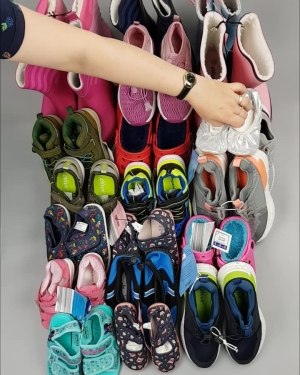 Фотография  996 - Обувь ALDI дети лето#10 кг, ЛОТ №4453 оптом в Магадане и Магаданской области