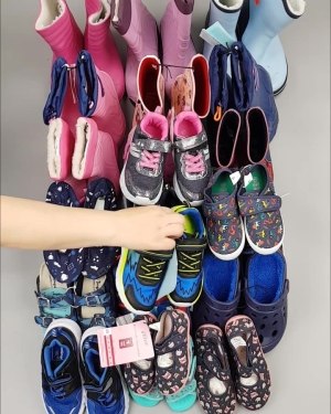 Фотография  439 - Обувь ALDI дети лето#10 кг, ЛОТ №4455 оптом в Магадане и Магаданской области