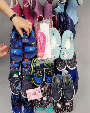 Фотография  428 - Обувь ALDI дети лето#10 кг, ЛОТ №4455 оптом в Магадане и Магаданской области