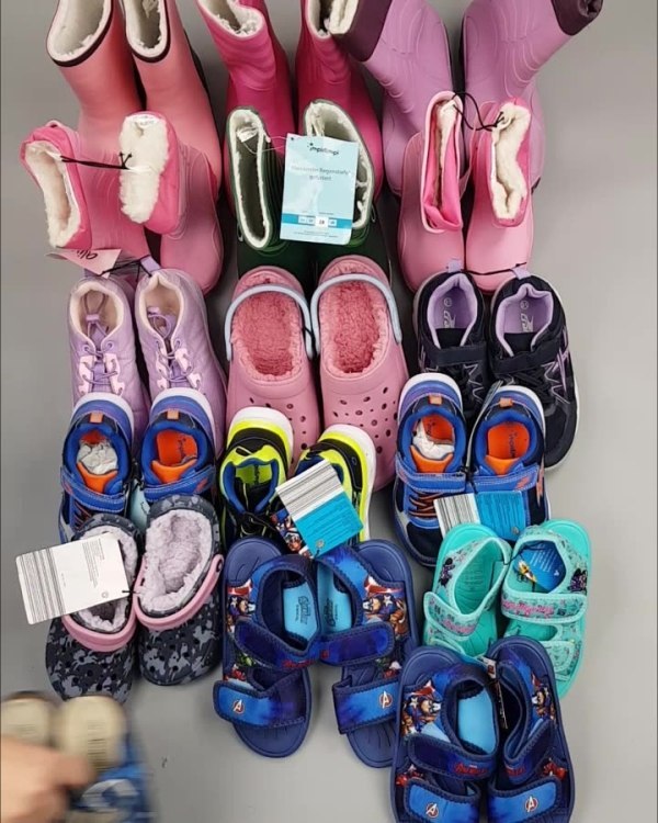 Фотография  724 - Обувь ALDI дети лето#10 кг, ЛОТ №4456 оптом в Магадане и Магаданской области