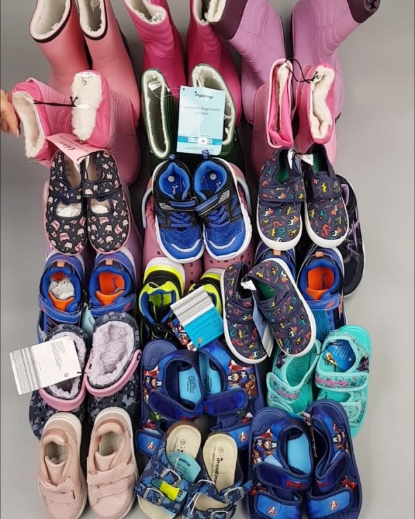 Фотография  559 - Обувь ALDI дети лето#10 кг, ЛОТ №4456 оптом в Магадане и Магаданской области