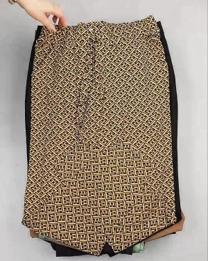 Фотография  935 - Брюки NEXT Women#11 кг, ЛОТ №5470 оптом в Магадане и Магаданской области