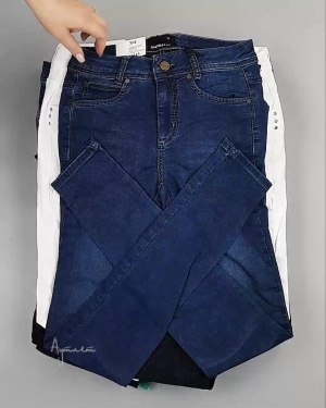 Фотография  550 - Джинсы DK Company 022024#10 кг, ЛОТ №5946 оптом в Магадане и Магаданской области