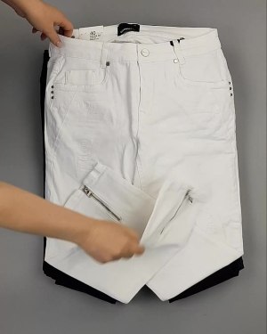 Фотография  887 - Джинсы DK Company 022024#10 кг, ЛОТ №5947 оптом в Магадане и Магаданской области