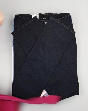 Фотография  929 - Джинсы DK Company 022024#10 кг, ЛОТ №5950 оптом в Магадане и Магаданской области