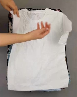 Фотография  524 - BESTSELLER WOMEN Summer mix#15 кг, ЛОТ №6017 оптом в Магадане и Магаданской области