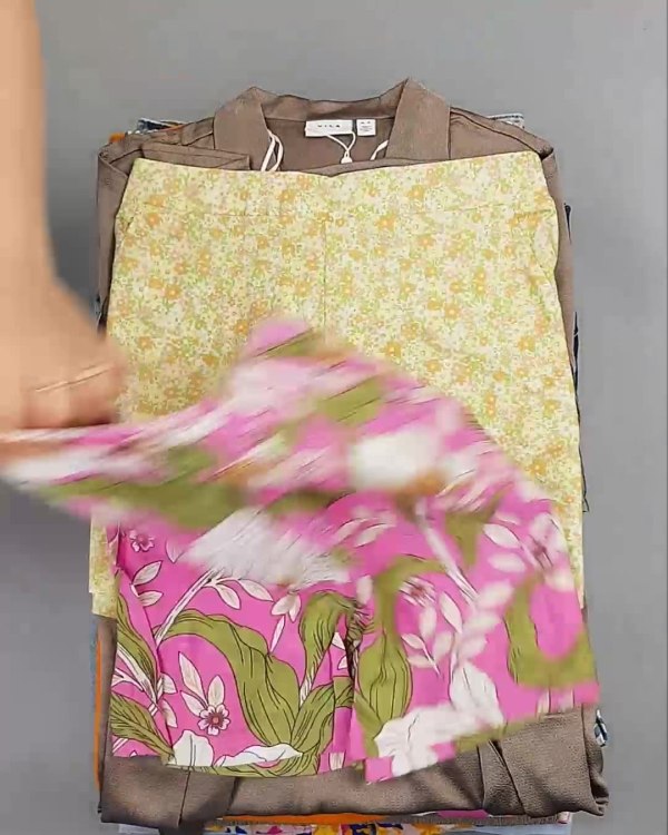 Фотография  946 - BESTSELLER WOMEN Summer mix#15 кг, ЛОТ №6019 оптом в Магадане и Магаданской области