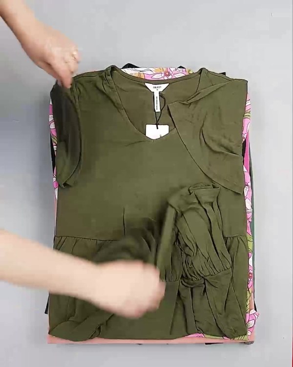 Фотография  665 - BESTSELLER WOMEN Summer mix#15 кг, ЛОТ №6021 оптом в Магадане и Магаданской области