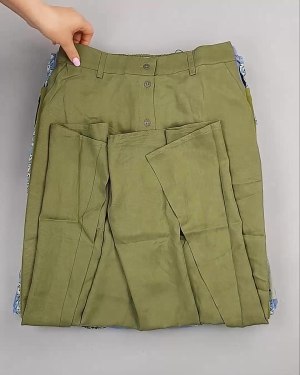 Фотография  735 - Юбки Bestseller 44#5 кг, ЛОТ №6119 оптом в Магадане и Магаданской области