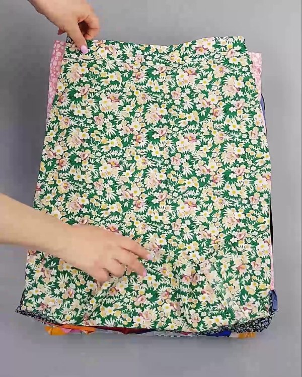 Фотография  902 - Юбки Bestseller 44#5 кг, ЛОТ №6123 оптом в Магадане и Магаданской области