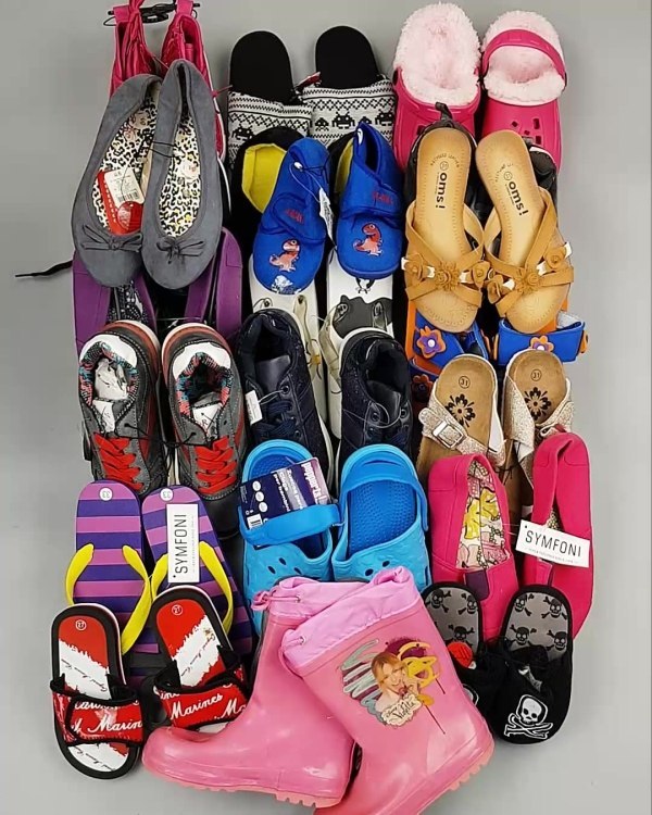 Фотография  404 - Обувь детская СТОК Summer#6,45 кг, ЛОТ №6193 оптом в Магадане и Магаданской области