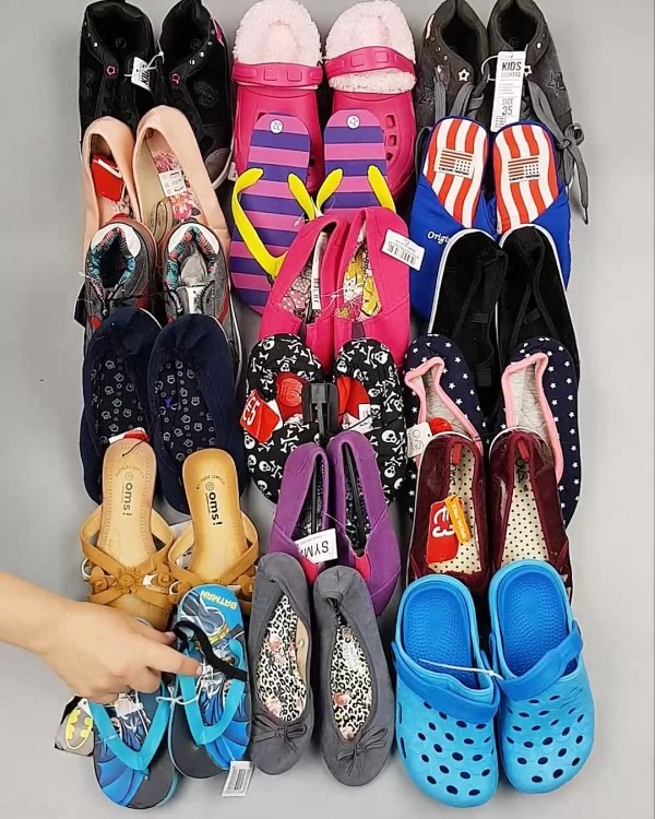 Фотография  571 - Обувь детская СТОК Summer#6,15 кг, ЛОТ №6194 оптом в Магадане и Магаданской области