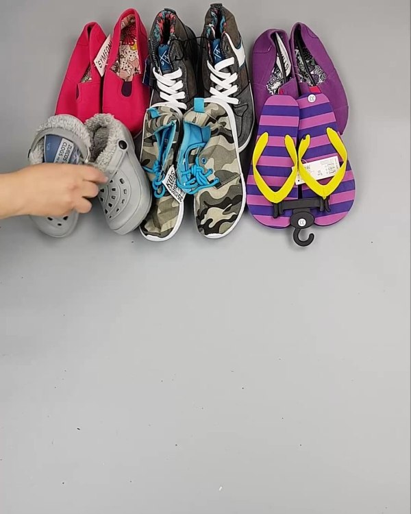 Фотография  867 - Обувь детская СТОК Summer#6,3 кг, ЛОТ №6198 оптом в Магадане и Магаданской области