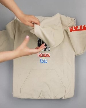 Фотография  906 - Толстовки СТОК CAN#15 кг, ЛОТ №6268 оптом в Магадане и Магаданской области