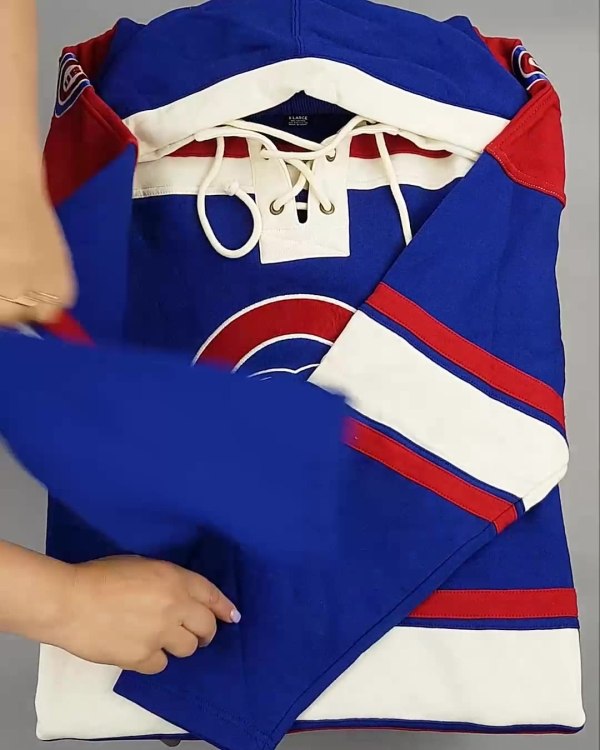 Фотография  418 - Толстовки СТОК CAN 0424#10 кг, ЛОТ №6425 оптом в Магадане и Магаданской области