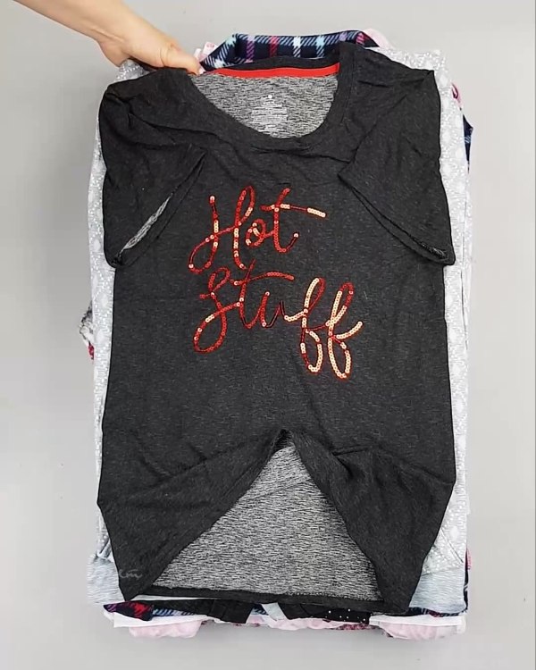 Фотография  393 - Домашняя одежда CAN#10 кг, ЛОТ №6482 оптом в Магадане и Магаданской области