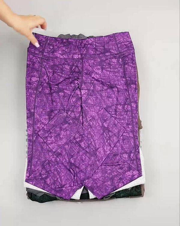 Фотография  970 - Англия СТОК зима#15 кг, ЛОТ №6618 оптом в Магадане и Магаданской области