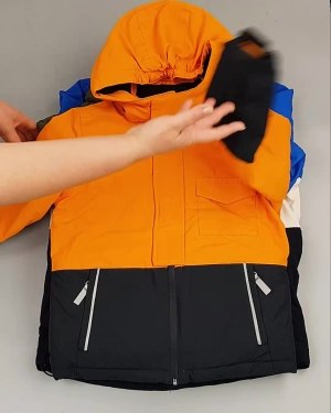 Фотография  616 - Верхняя одежда TCM kids 074#7 кг, ЛОТ №6681 оптом в Магадане и Магаданской области