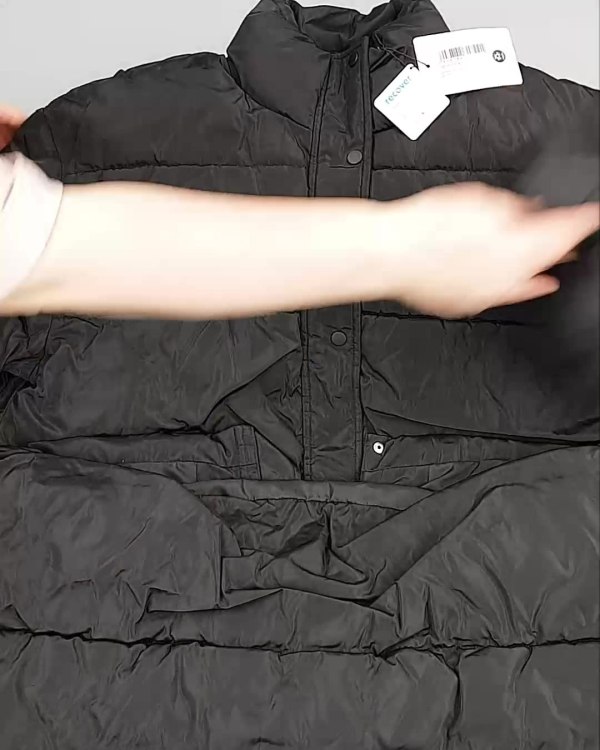 Фотография  983 - Верхняя одежда Англия СТОК #10 кг, ЛОТ №6729 оптом в Магадане и Магаданской области