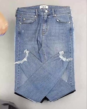 Фотография  534 - Джинсы женские Дания#10 кг, ЛОТ №6764 оптом в Магадане и Магаданской области