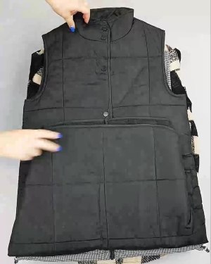 Фотография  248 - Верхняя одежда Дания#10,2 кг ЛОТ №6911 оптом в Магадане и Магаданской области