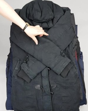 Фотография  392 - Куртки#25 кг оптом в Магадане и Магаданской области