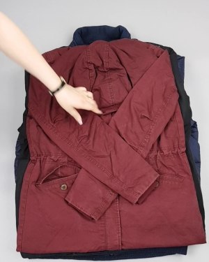 Фотография  628 - Куртки#25 кг оптом в Магадане и Магаданской области