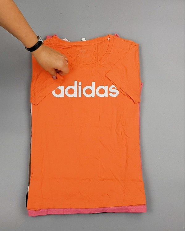 Фотография  698 - Cream Футболки поло женские#25 кг оптом в Магадане и Магаданской области