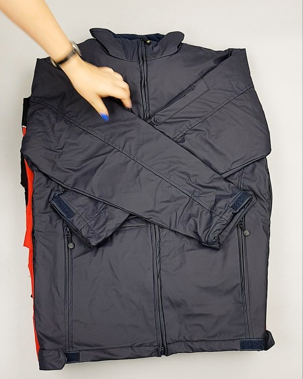 Фотография  367 - Ветровки CAN 084#10 кг, ЛОТ №6939 оптом в Магадане и Магаданской области