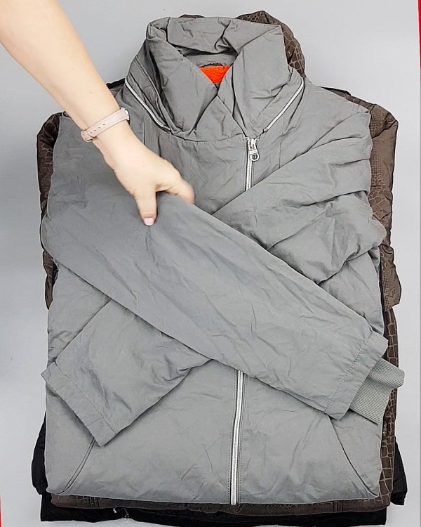 Фотография  111 - Primetta Куртки женские#25 кг оптом в Магадане и Магаданской области