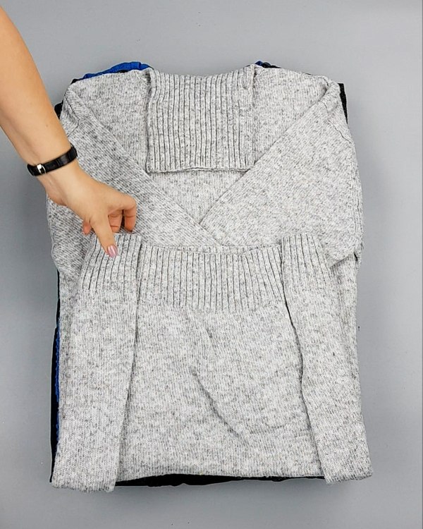 Фотография  432 - Cream Платья Winter#25 кг оптом в Магадане и Магаданской области