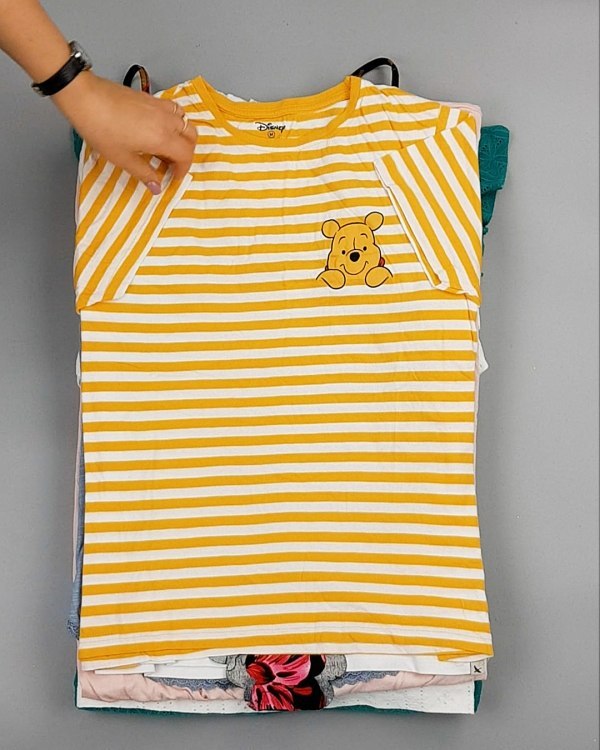 Фотография  247 - Cream Футболки поло женские#25 кг оптом в Магадане и Магаданской области