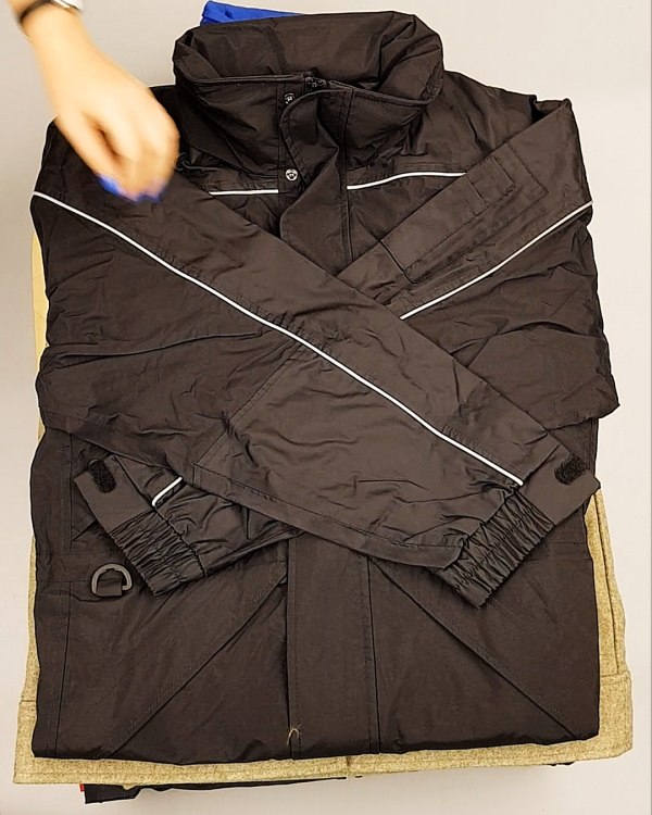 Фотография  723 - Ветровки CAN 084#10 кг, ЛОТ №6939 оптом в Магадане и Магаданской области