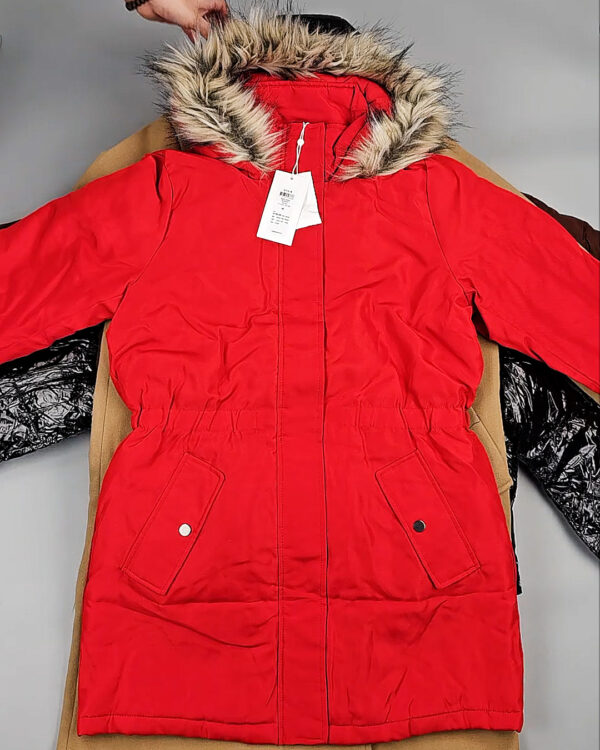 Фотография  424 - Верхняя одежда VILA#10,2 кг, ЛОТ №6825 оптом в Магадане и Магаданской области