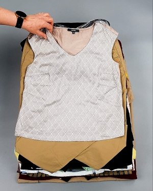 Фотография  896 - DK, Bestseller + Summer mix#15 кг оптом в Магадане и Магаданской области