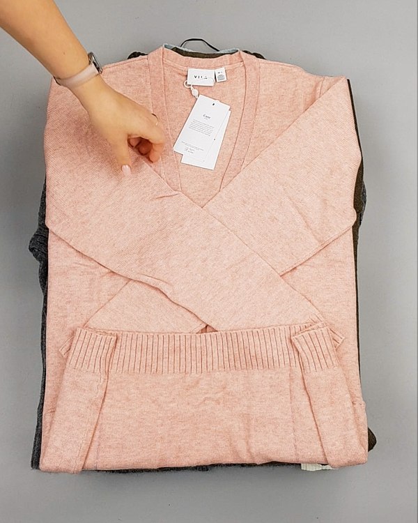 Фотография  521 - Кардиганы VILA W 104#7 кг, ЛОТ №7155 оптом в Магадане и Магаданской области