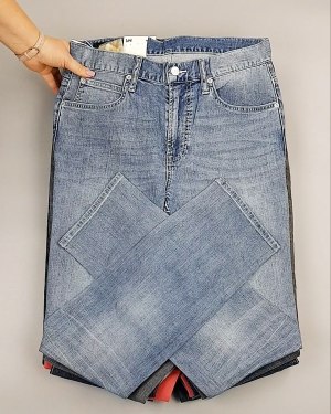 Фотография  453 - Джинсы LEE м/ж#7,9 кг, ЛОТ №7032 оптом в Магадане и Магаданской области