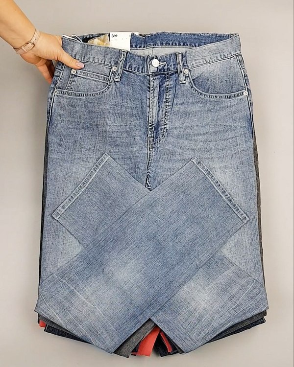 Фотография  903 - Джинсы LEE м/ж#7,9 кг, ЛОТ №7032 оптом в Магадане и Магаданской области