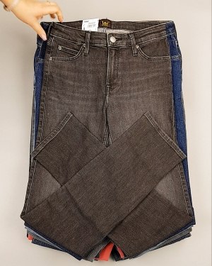 Фотография  192 - Джинсы LEE м/ж#7,9 кг, ЛОТ №7032 оптом в Магадане и Магаданской области