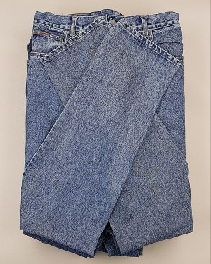 Купить Джинсы CALVIN KLEIN муж #7,6 кг, ЛОТ №7021 оптом в Магадане и Магаданской области