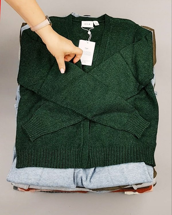 Фотография  689 - Кардиганы VILA W 104#7 кг, ЛОТ №7155 оптом в Магадане и Магаданской области