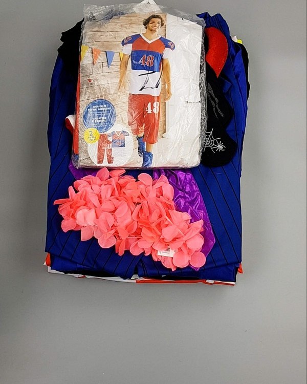 Фотография  982 - Карнавал mix#5 кг, ЛОТ №7092 оптом в Магадане и Магаданской области